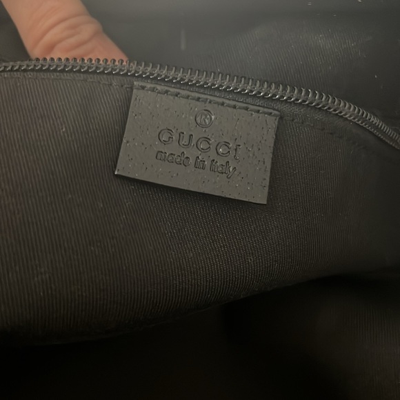 Gucci
Web Carry On Duffle Bag GG Canvas Large - Picture 6 of 10